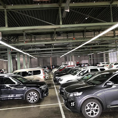 Parkplatz Flughafen Stuttgart, Atria Parking - Parkhaus